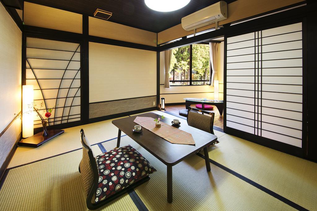 Kotobukiso Hotel Shin'onsen Bagian luar foto