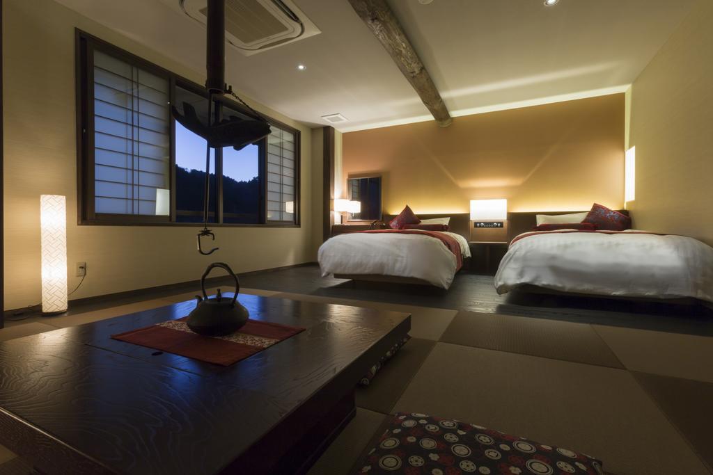 Kotobukiso Hotel Shin'onsen Bagian luar foto