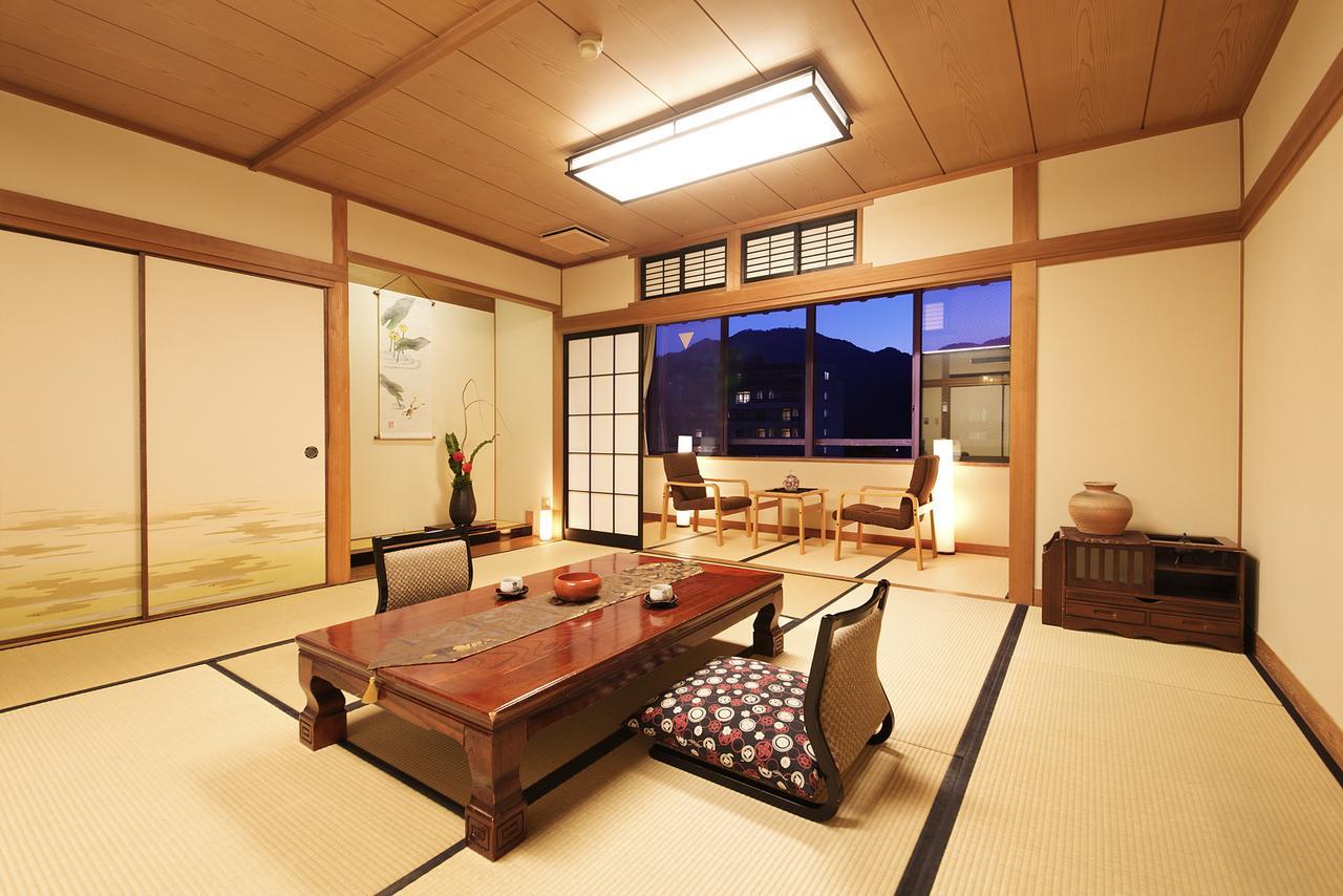 Kotobukiso Hotel Shin'onsen Bagian luar foto